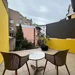 Modern I Cosy & 3*