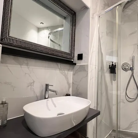 Modern I Cosy & 3*